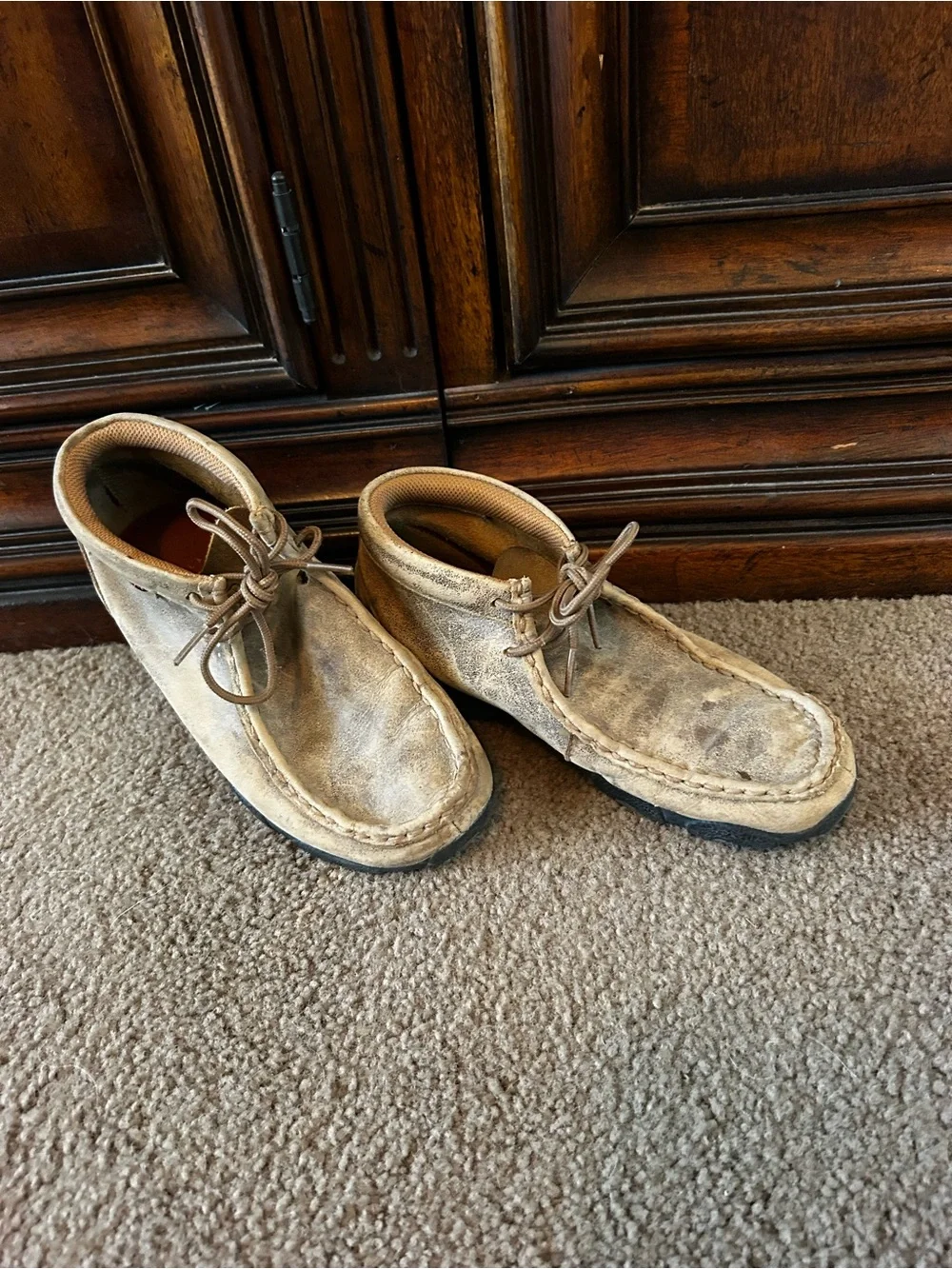 Twisted X Kids Moccasin Shoes in Light Brown Suede